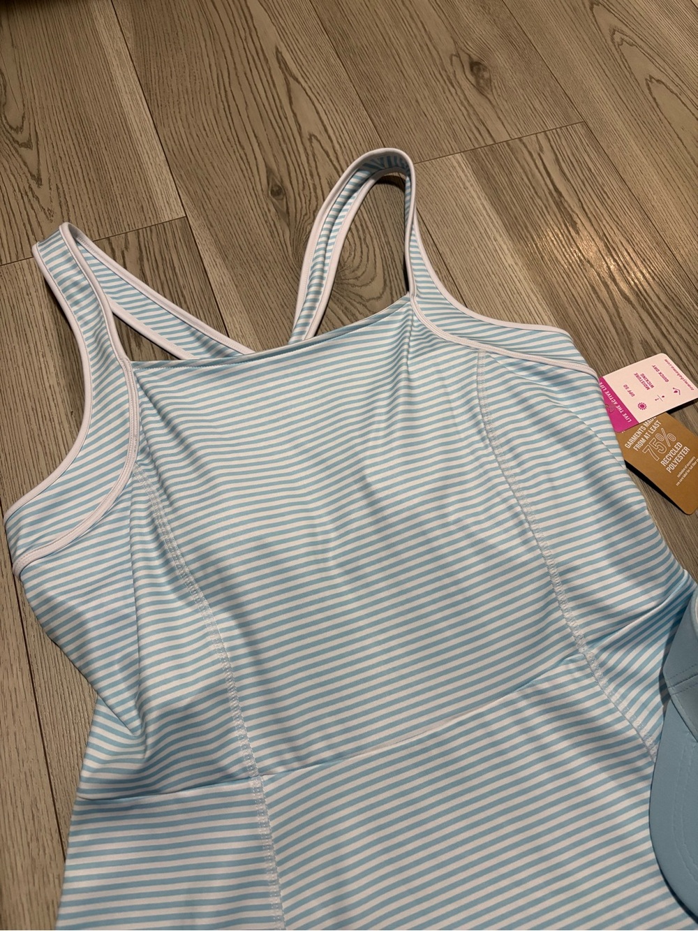Tommy Bahama Women’s Active Set Size Large NWT - Picture 3 of 9